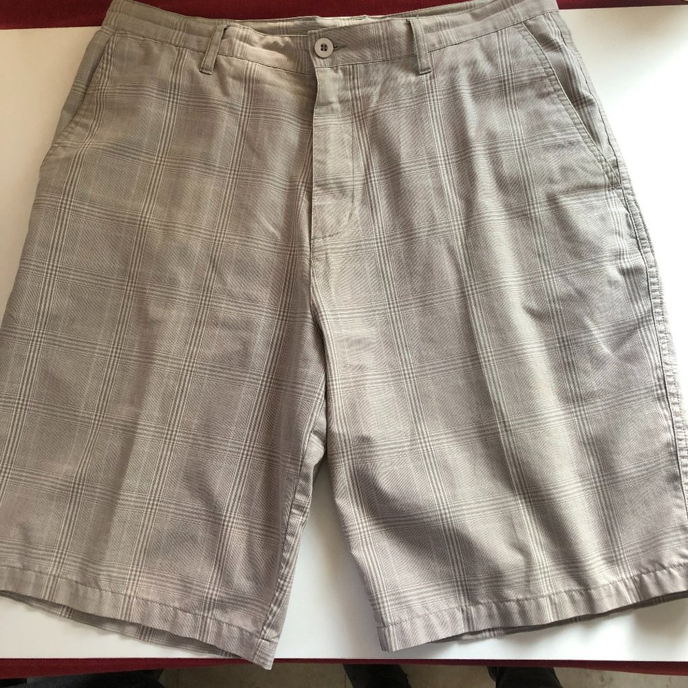 BURNSIDE beach plaid shorts